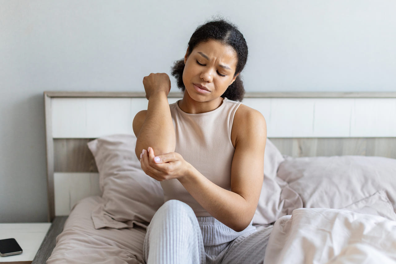 perimenopause joint pain physio symptoms